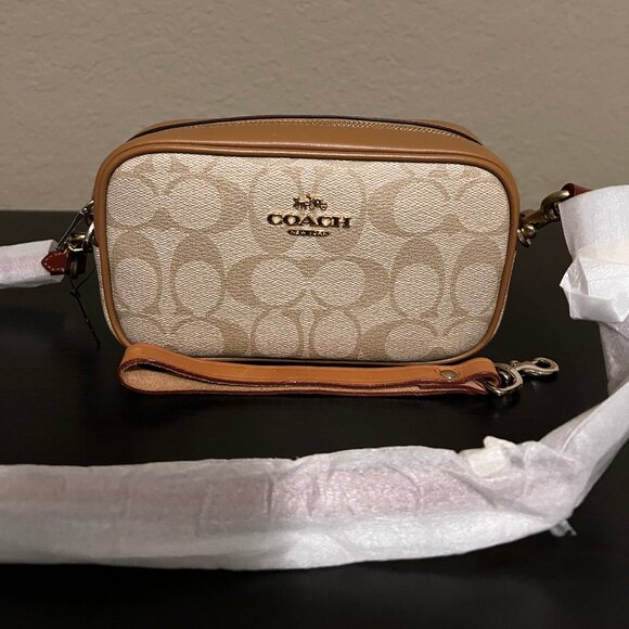 COACH Jamie Wristlet in Signature Canvas Gold/Lt Khaki/Lt Saddle NEW! - Picture 1 of 6